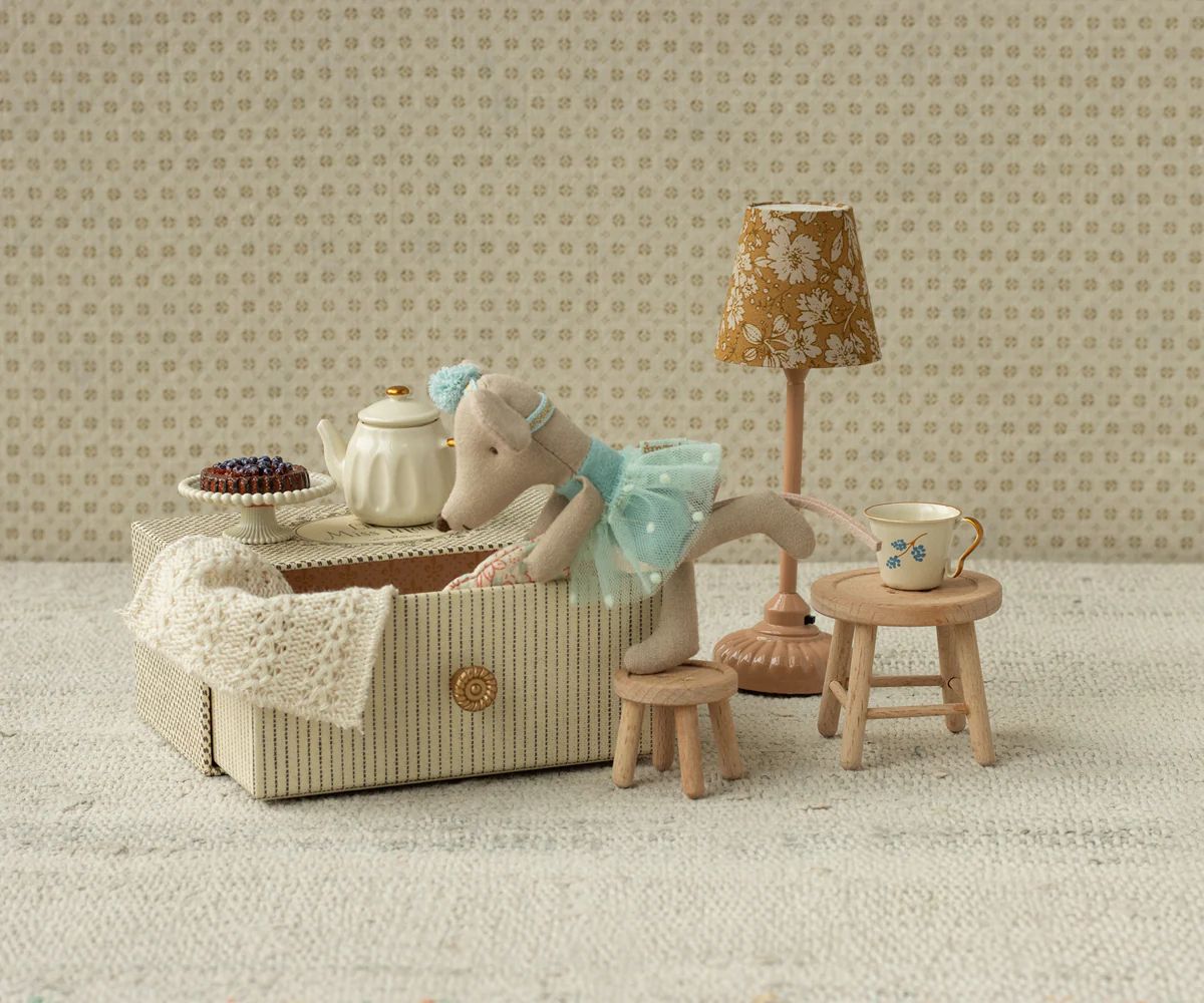 Maileg dance mouse in daybed little sister
