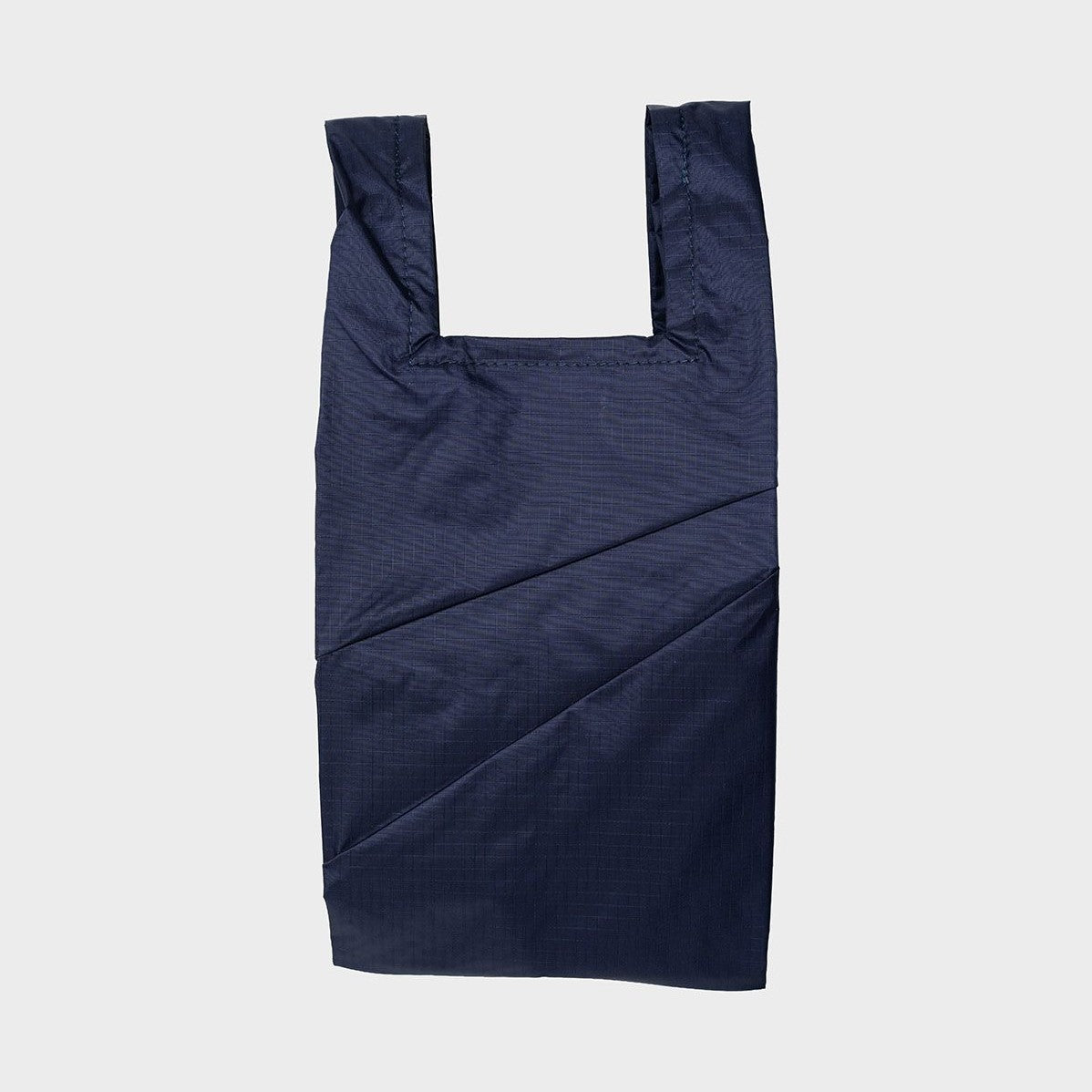 The new shopping bag mono water medium