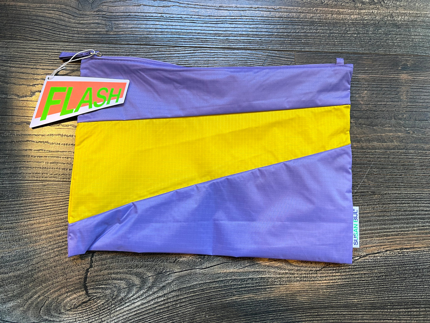 The new pouch treble & tv yellow large