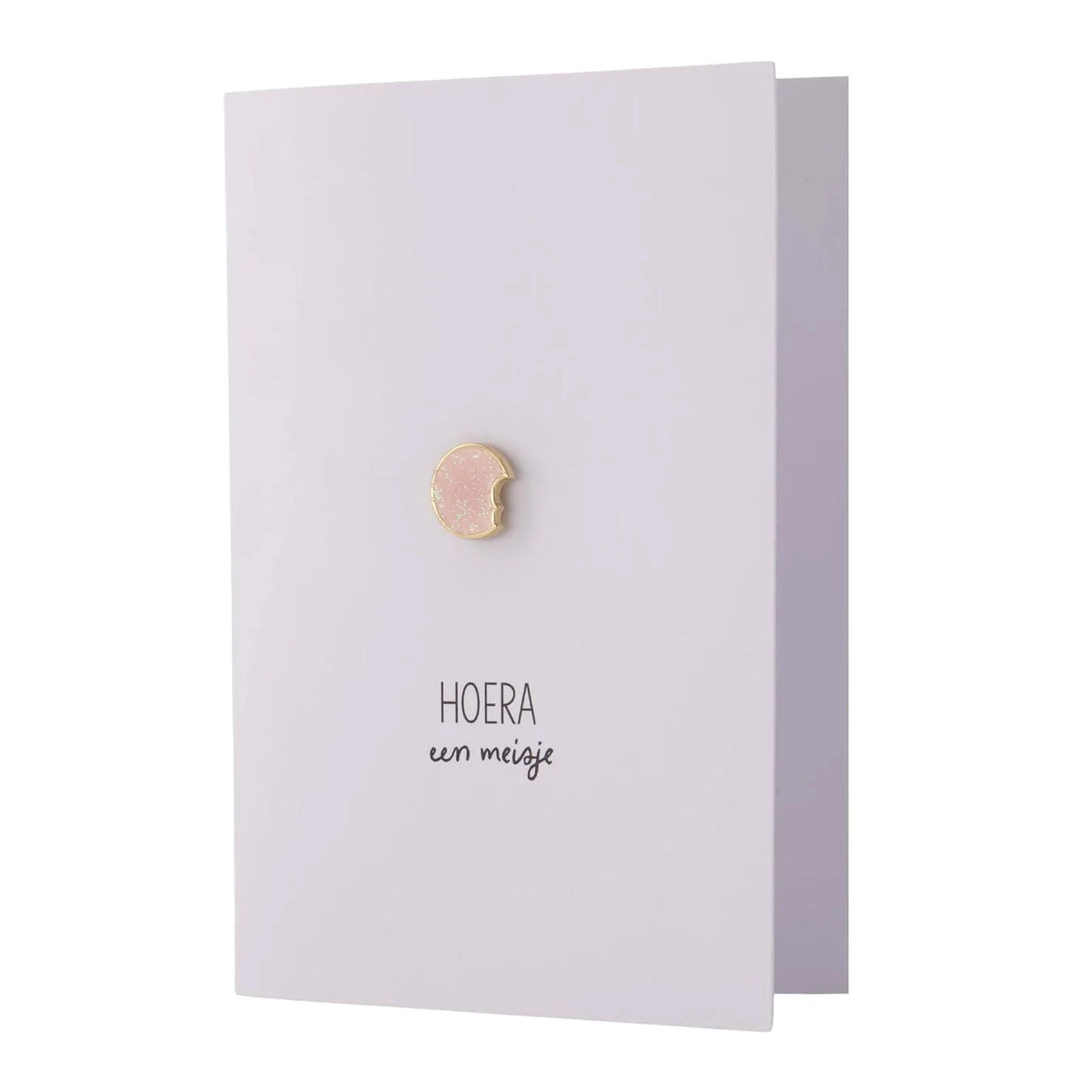 Zusss wenskaart hoera een meisje broche wit/roze