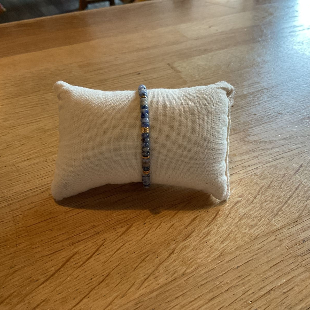 Ibu bracelet Lulu earth blue sodalite and-c