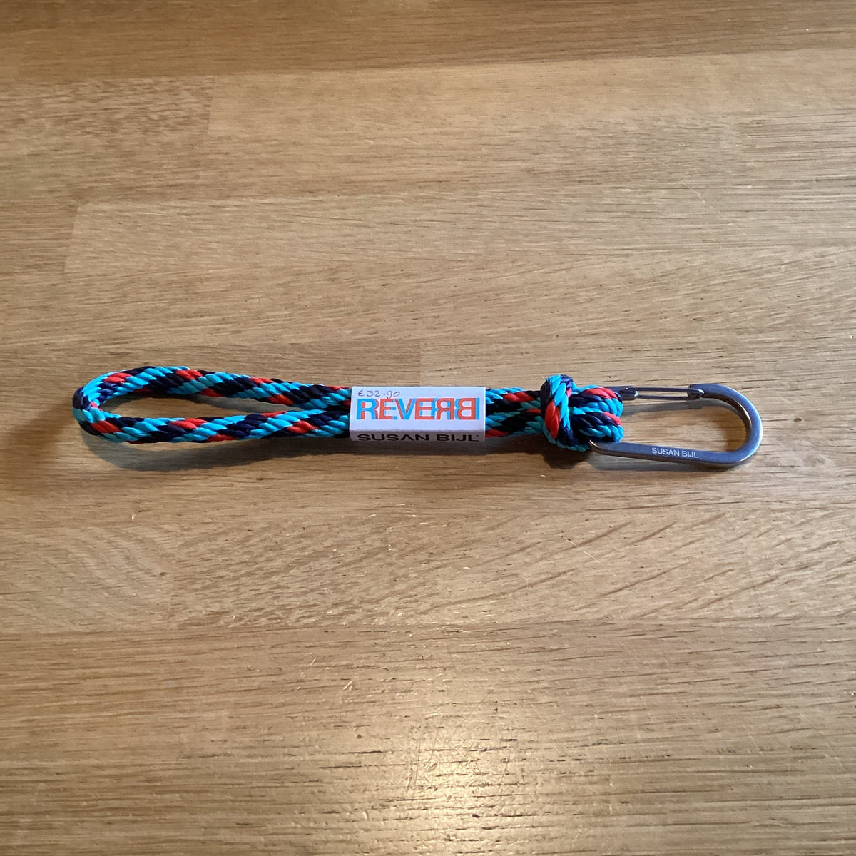 Susan bijl The New Kumihimo Keychain Key Blue & Red Alert