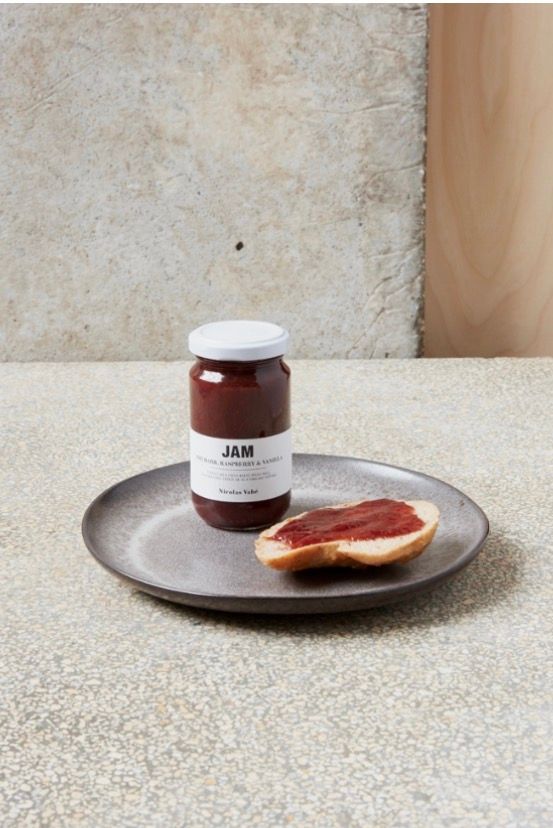 Nicolas Vahé Jam, Rhubarb, raspberry & vanilla, 240 gram