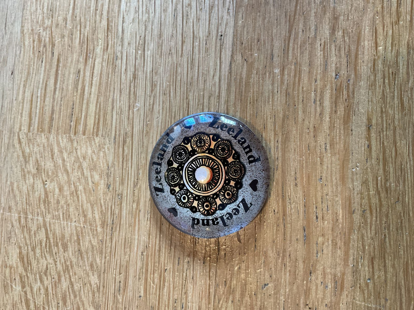 Petit paris magneet rond zeeuwse knop