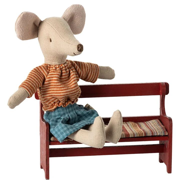 Maileg bench mouse red
