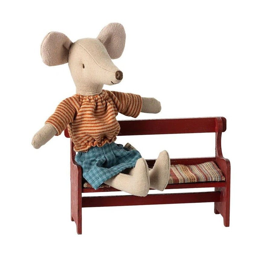 Maileg bench mouse red