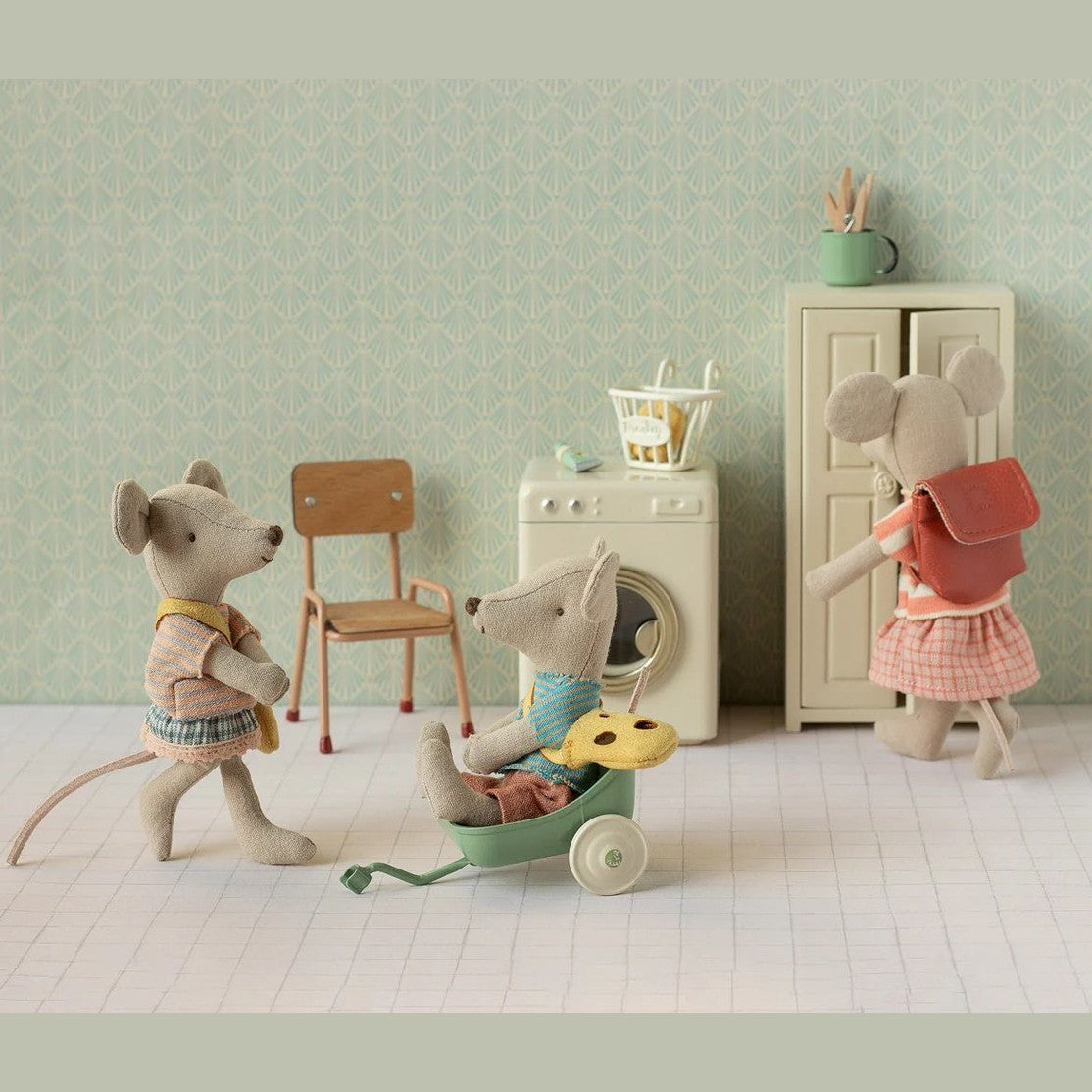 Maileg tricycle mouse big sister coral