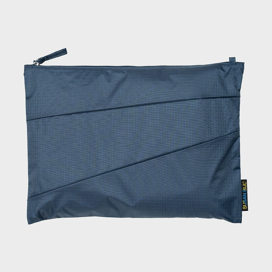 The new pouch mono tornado large