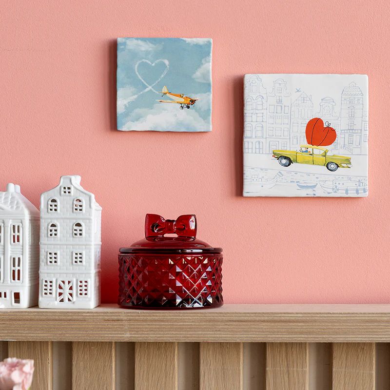 StoryTiles love is on the way