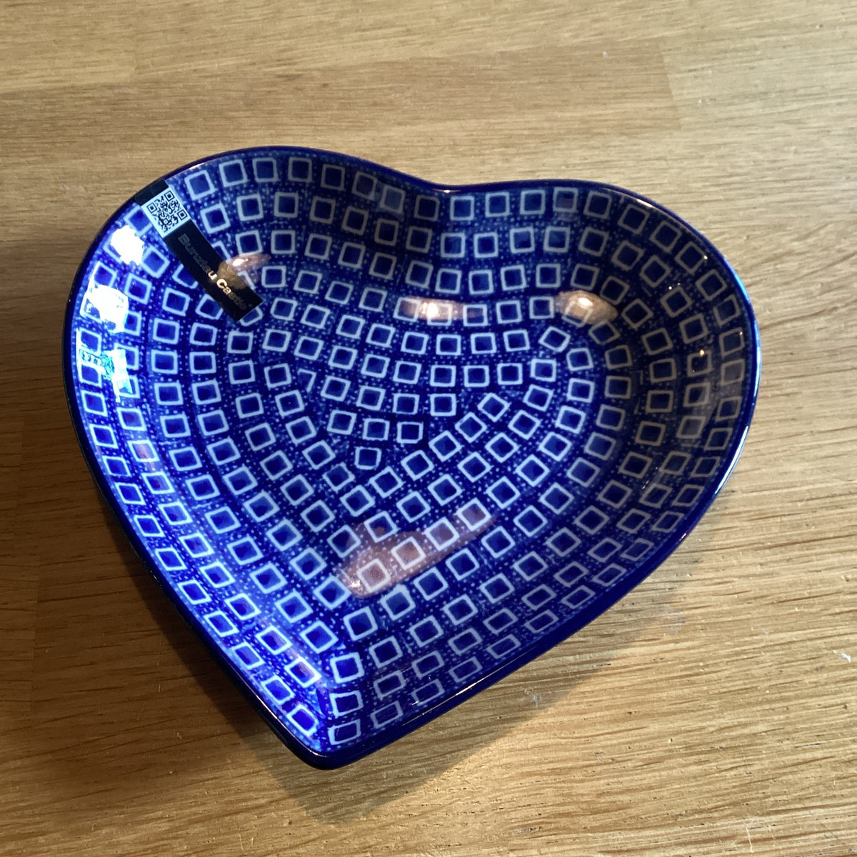 Dish heart blue diamond medium