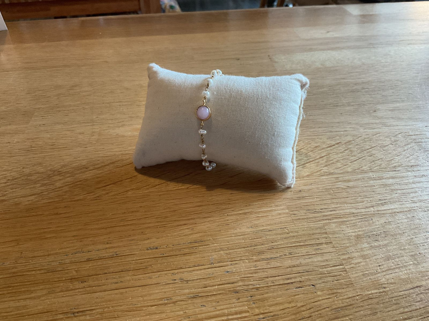 Ibu Bracelet Dancy Lou Pearl