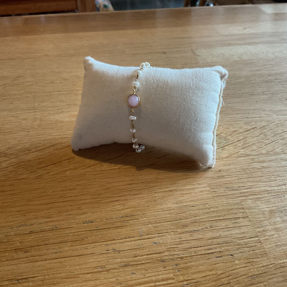 Ibu Bracelet Dancy Lou Pearl