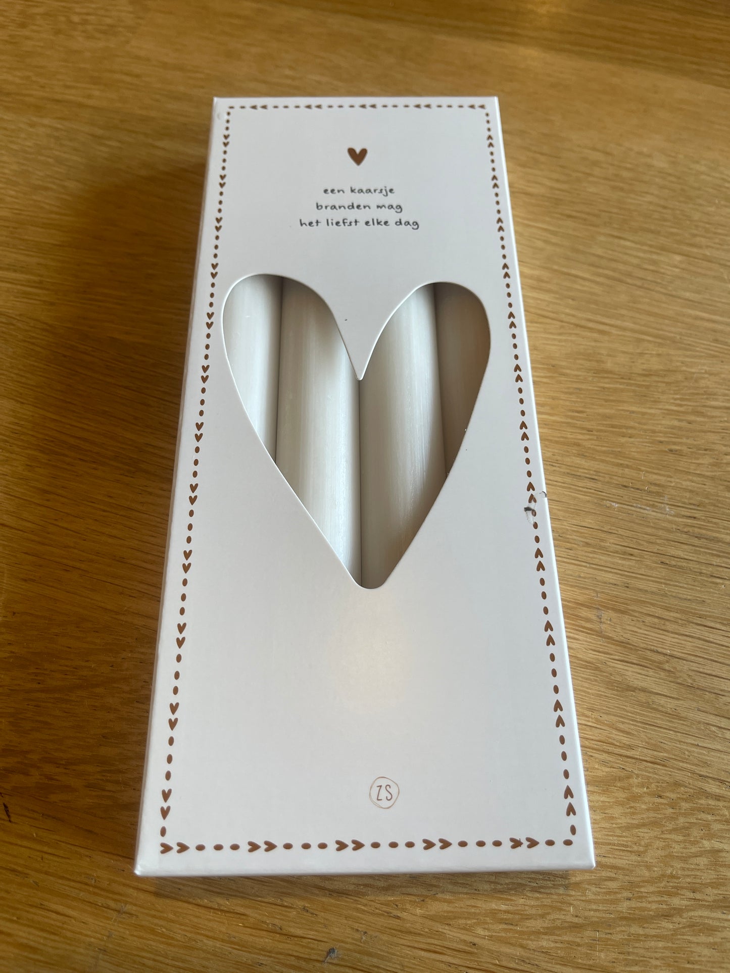 Zusss set van 4 rustieke kaarsen 20cm off white