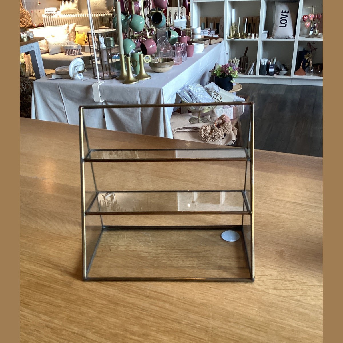 Glass organizer