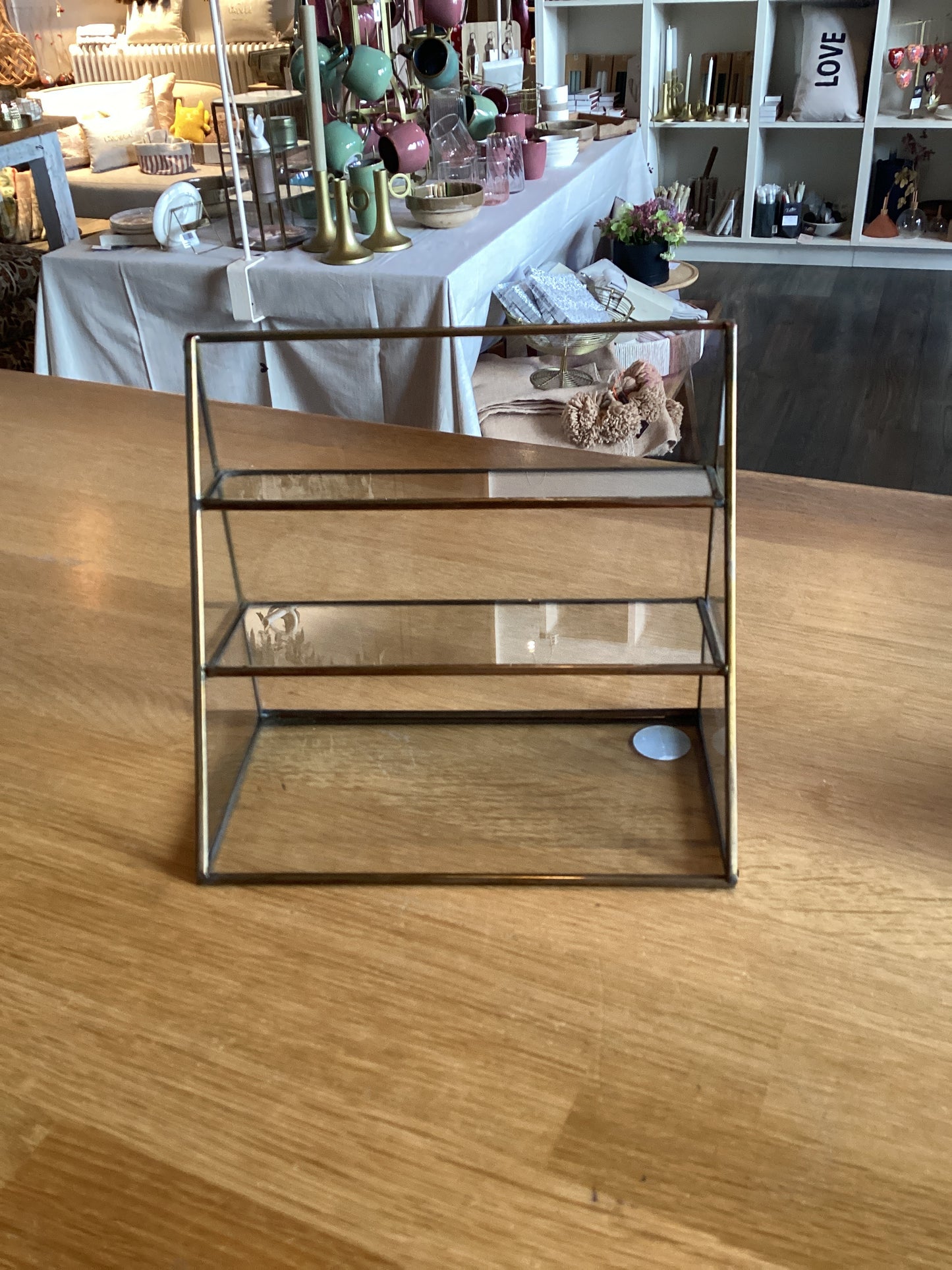 Glass organizer