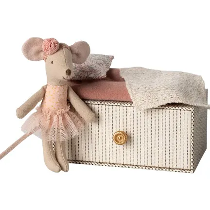 Ballerina in bed doosje kleine zus