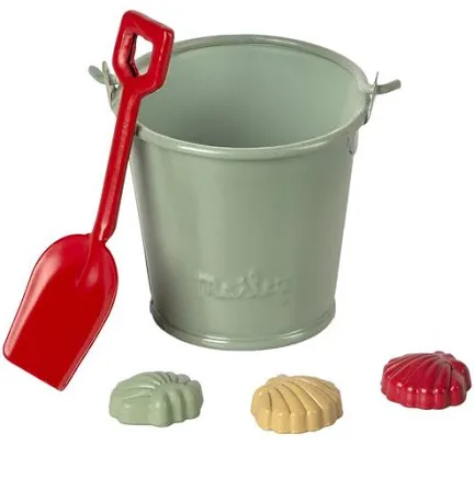Maileg beachset shovel and shells