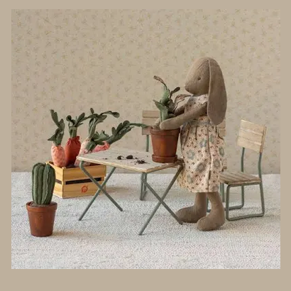 Maileg flower pot with plant miniature