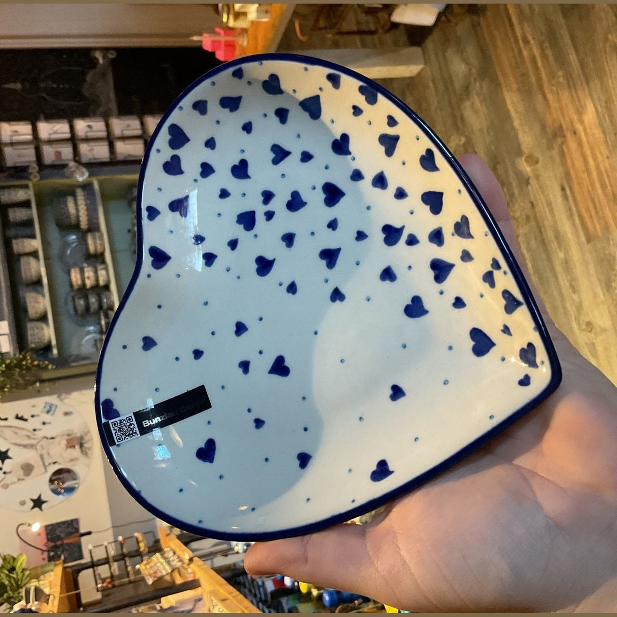 Bunzlau castle dish heart medium hearts