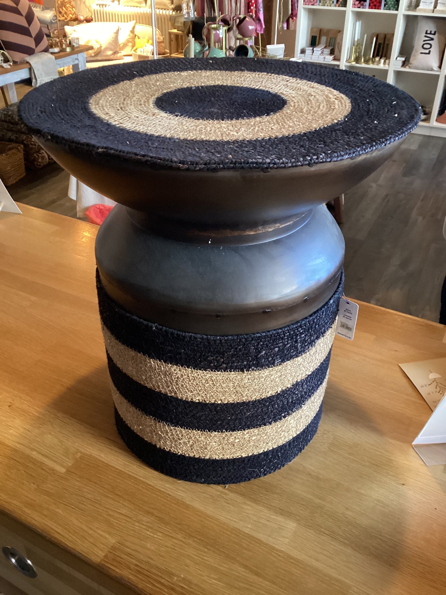 Madam stoltz bijzet tafel