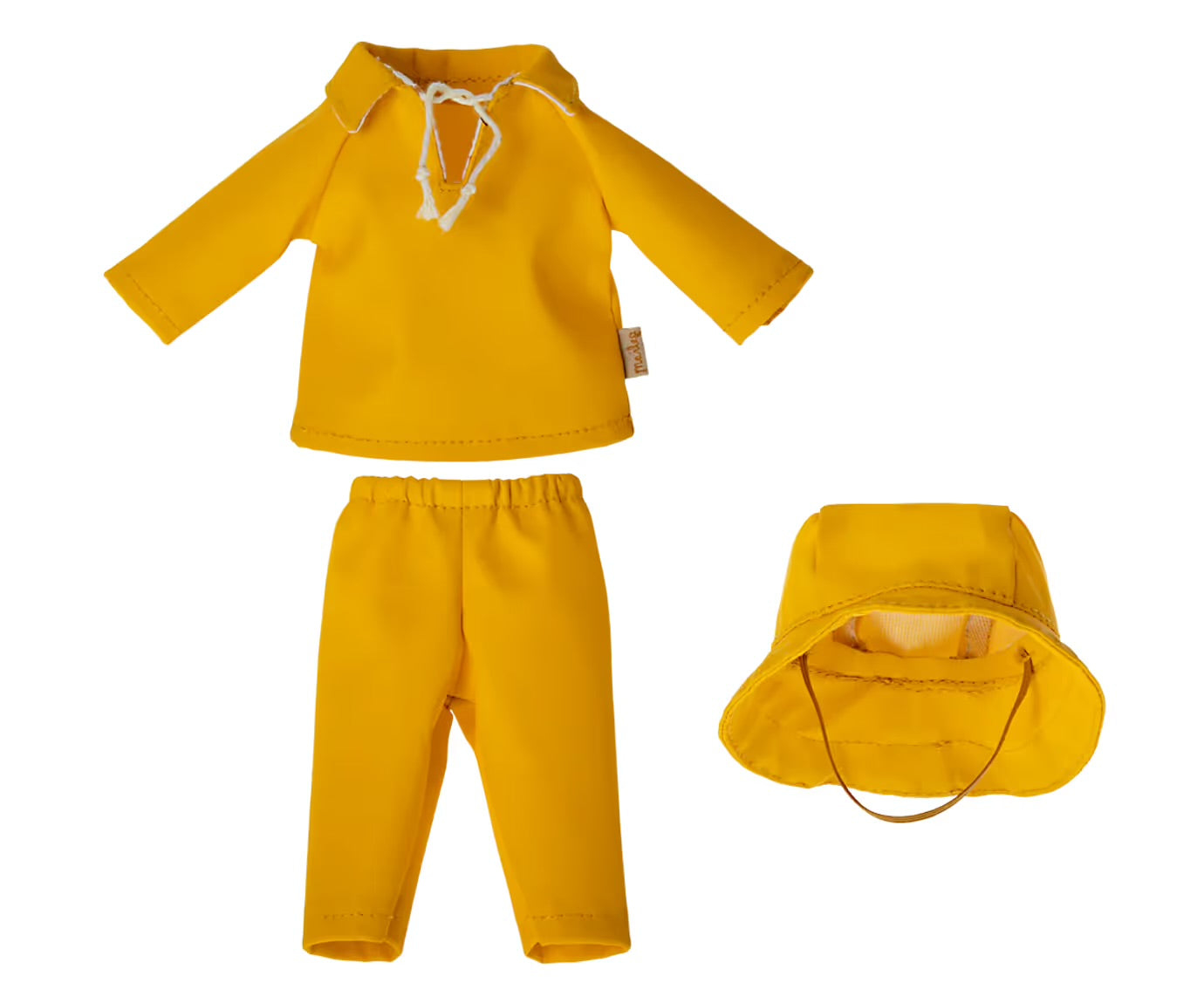 Teddy dad with rainwear