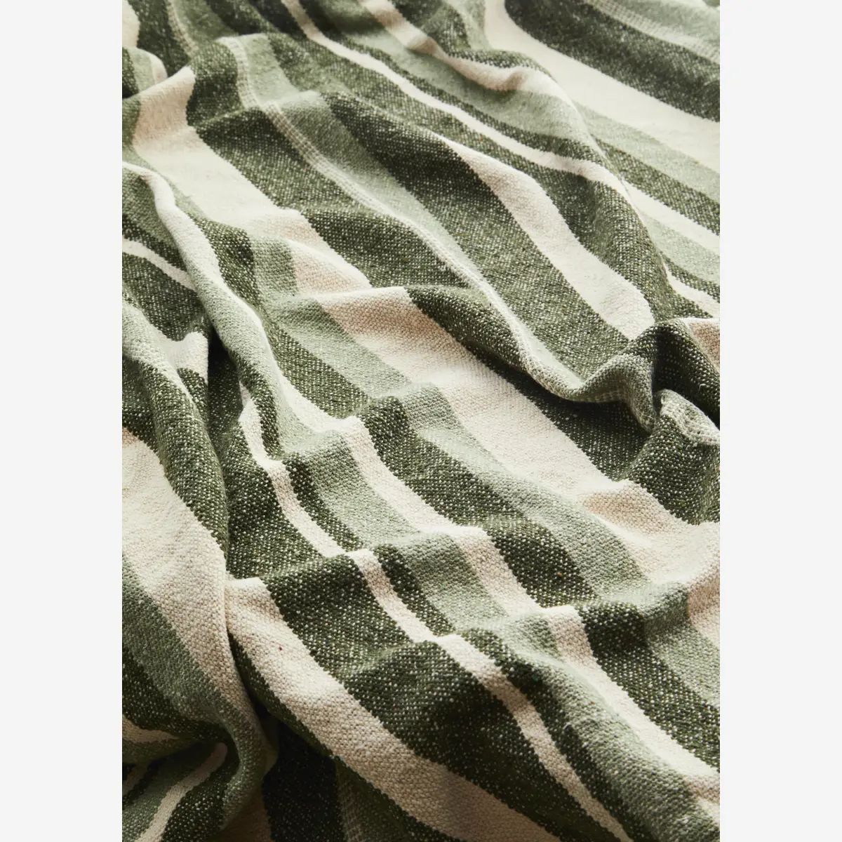 Madam stoltz recycled cotton throw stripe green