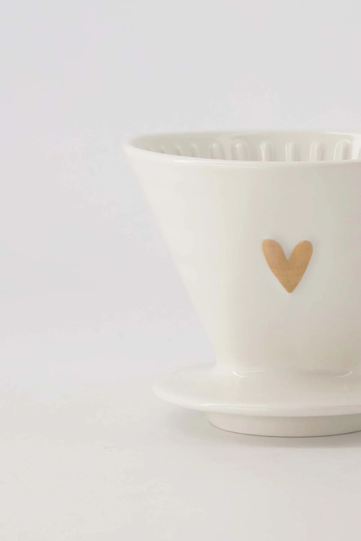 Zusss koffiefilterhouder keramiek hartje wit/goud