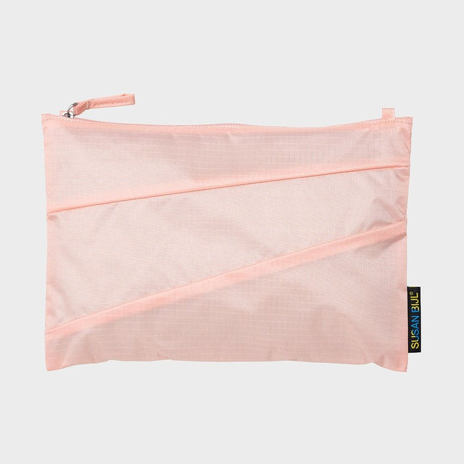 The new pouch mono tone medium