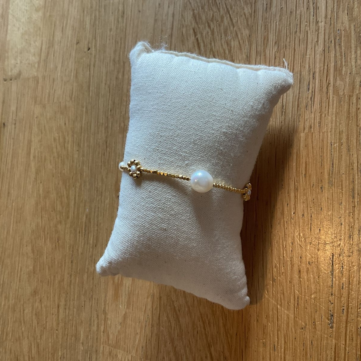 Ibu bracelet joanie queen pearl flower