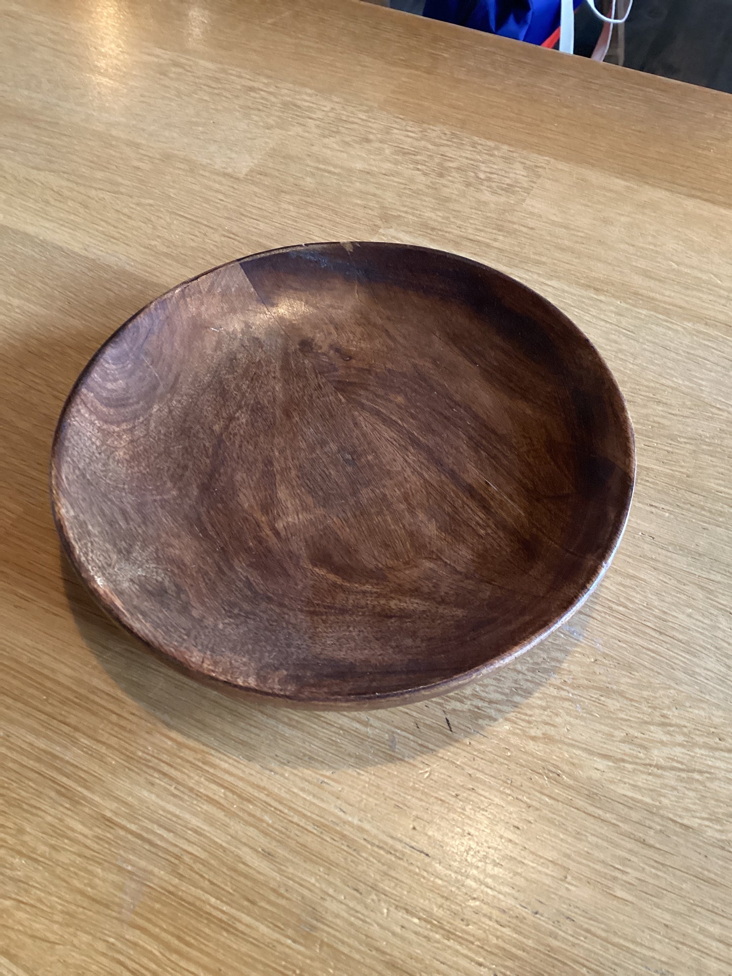 Madam Stoltz Deep wooden plate