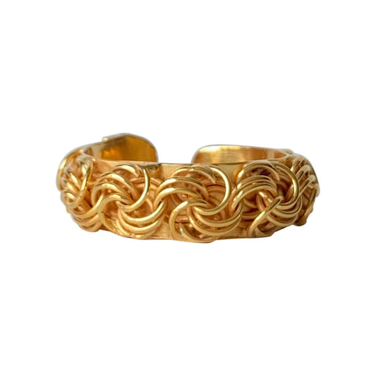 Ibu ring cesar