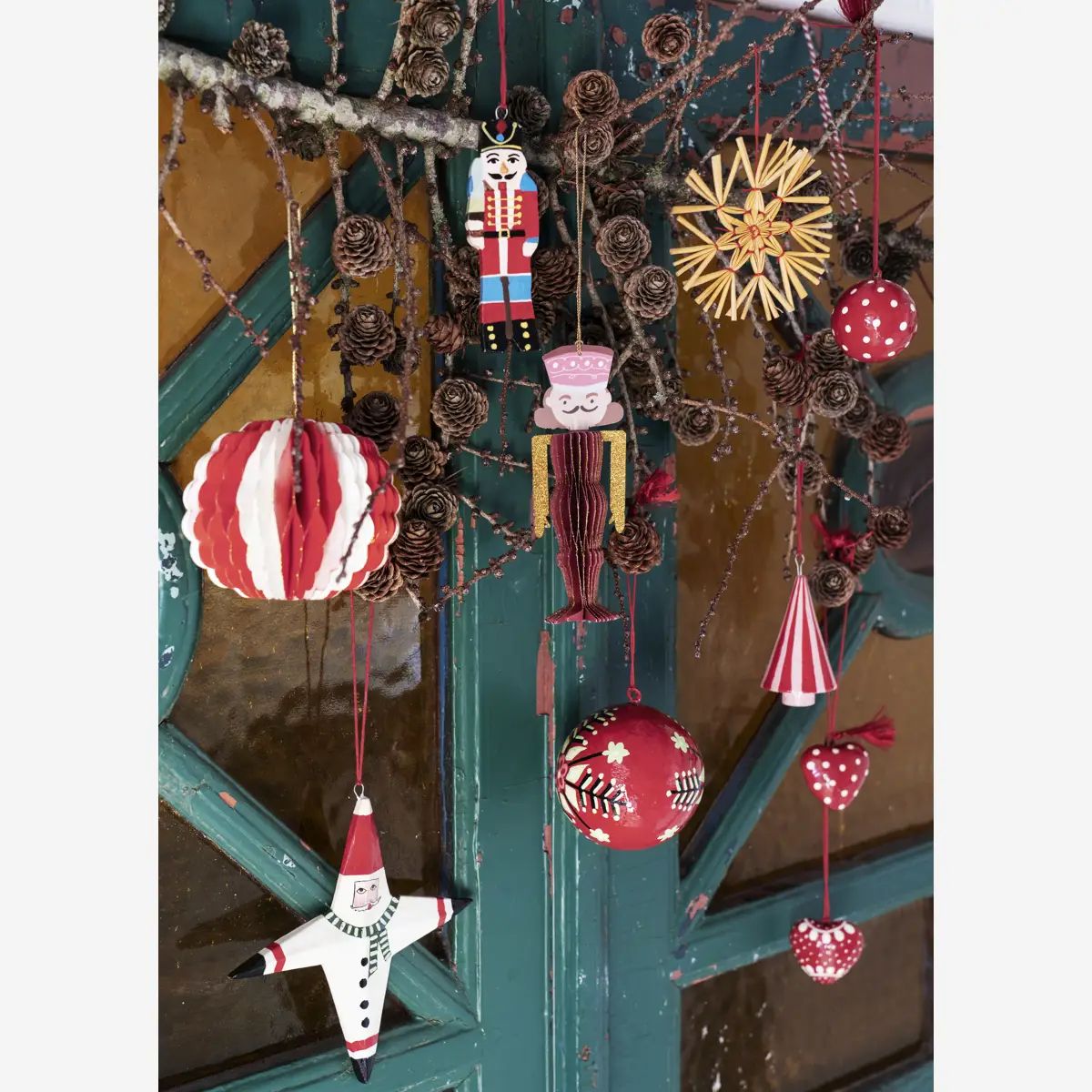 Madam stoltz hanging paper nutcrackers