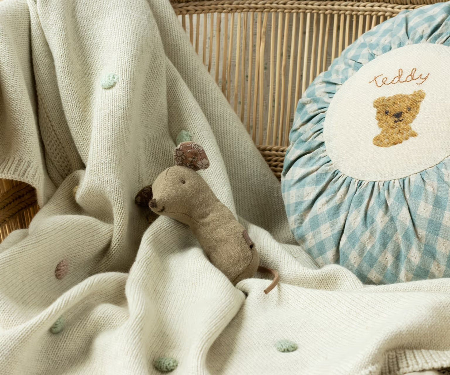 Maileg lullaby friends muis rammelaar licht bruin