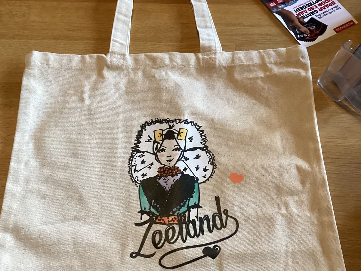 Petit paris katoenen tas zeeuws meisje