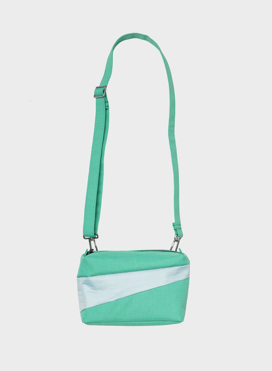 The new bum bag holly green & surf spray small