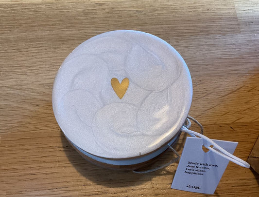 Zusss set van 4 onderzetters parelmoer hartje wit / goud