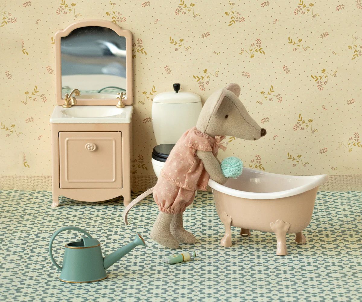 Maileg big sister in matchbox grey