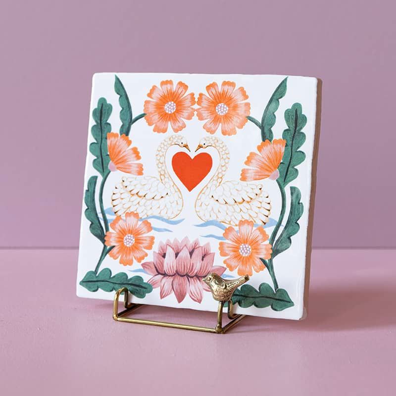 Storytiles golden holdie bird