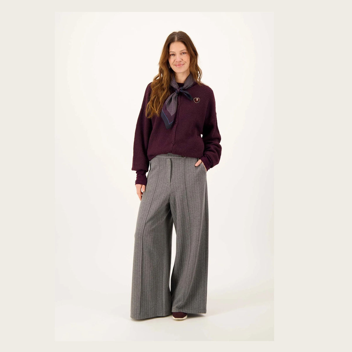 Zusss Basic vestje met broche lange mouw