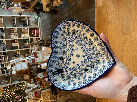 Bunzlau castle dish heart medium winter garden