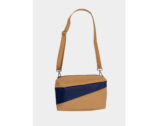 The new bum bag camel & navy medium