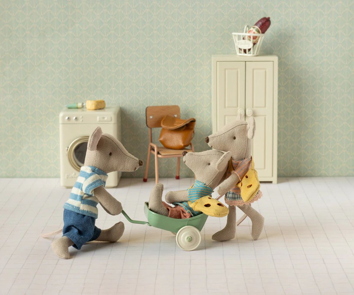 Maileg little sister mouse with bag