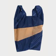 The new Shopping Bag Navy & Camel large