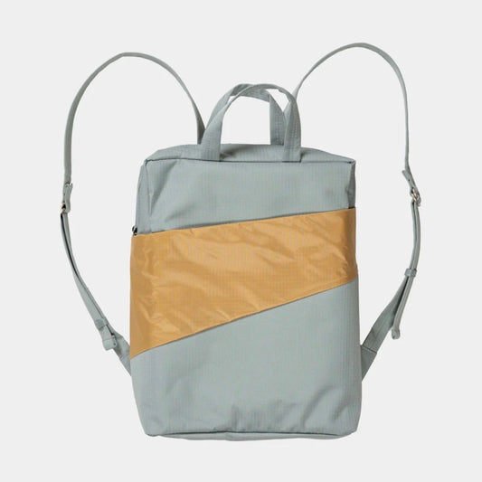 Susan Bijl the new backpack Grey & Camel