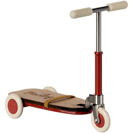 Maileg kick board red mouse