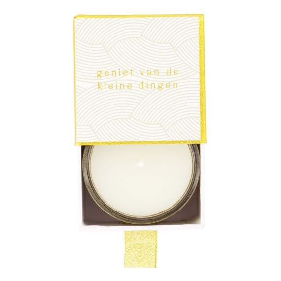 Zusss Geurkaars in doosje geniet van de kleine dingen