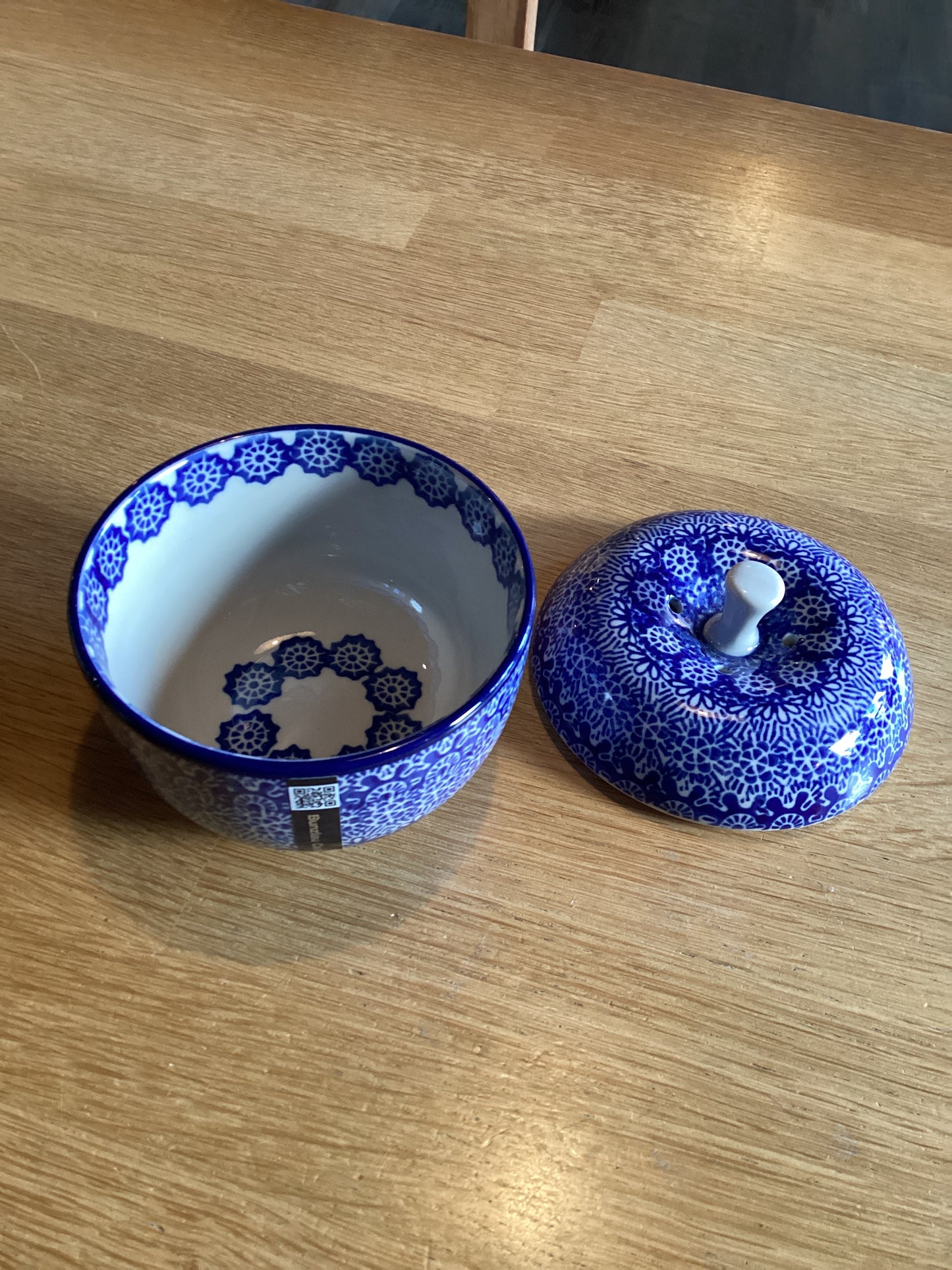 Apple pot lace