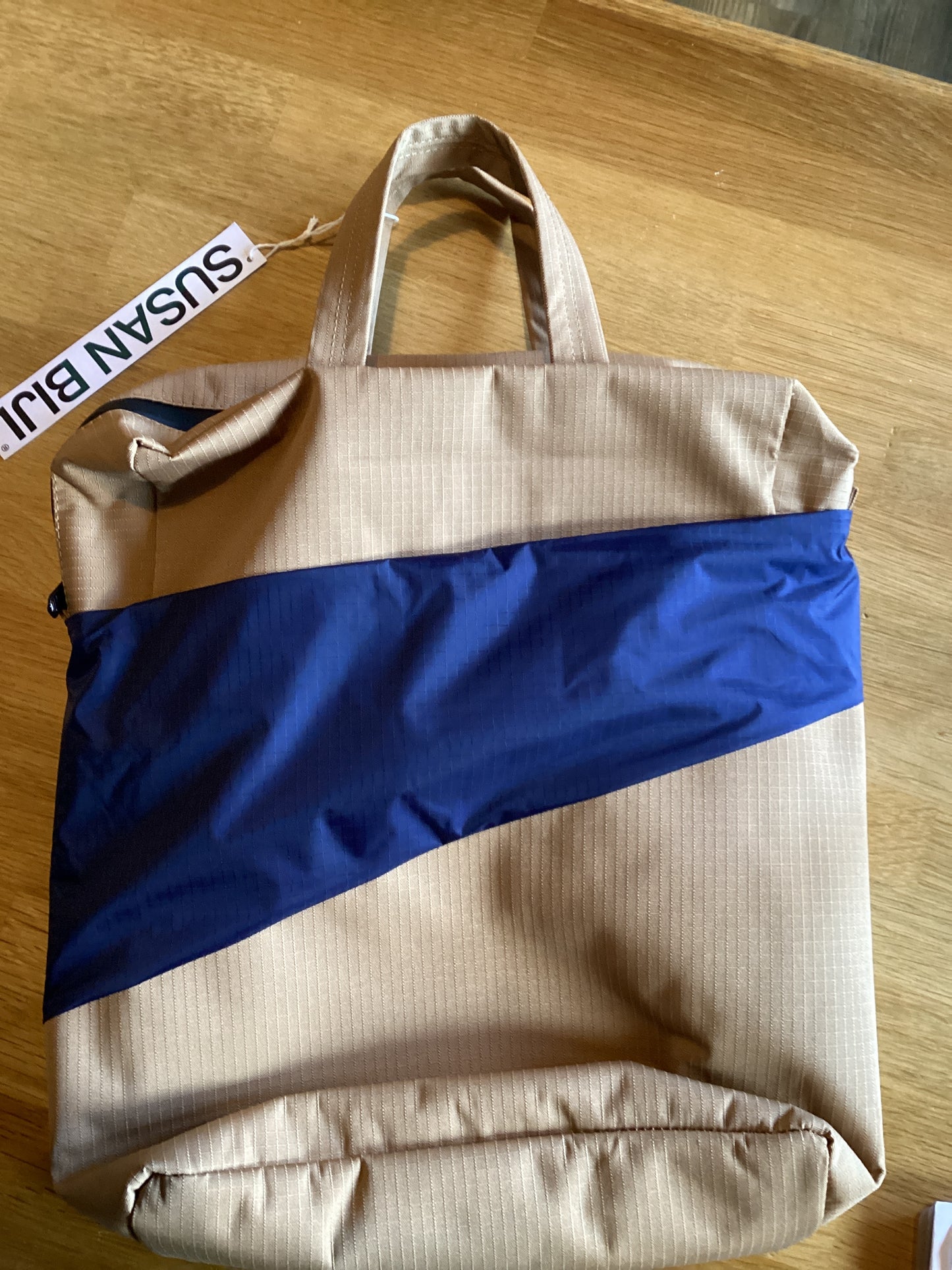 Susan Bijl the new backpack camel & Navy