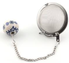 Bunzlau castle tea ball small winter garden