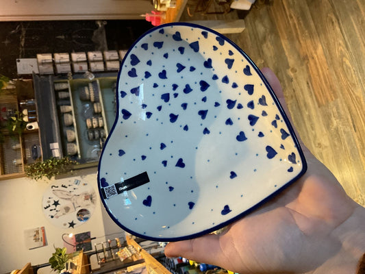 Bunzlau castle dish heart medium hearts